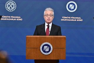 رئیس بازارهای سرمایه ترکیه در پی رسوایی صندوق سرمایه‌گذاری استعفا می‌دهد