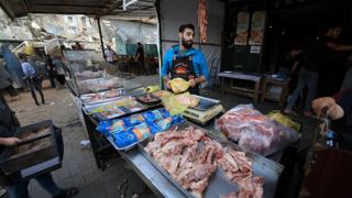 ترس از گرانی مواد غذایی در غزه با توقف کالاهای تجاری توسط اسرائیل