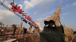 UAE پس از حملات، معاملات مالی و تجاری با ایران را متوقف کرد
