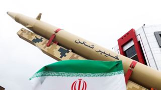 ایران از قطعات موجود موشکی تولید مجدد می‌کند