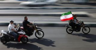 ایران در تلاش برای تأثیرگذاری بر رأی‌دهندگان آمریکایی در حالی که نیروهای آمریکایی از عراق خارج می‌شوند