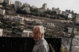 در الخليل، کرانه باختری، بیش از ۲۶۷۰ فلسطینی توسط ارتش اسرائیل «به زور جابجا شده‌اند»، به گفته تشکیلات خودگردان فلسطینی