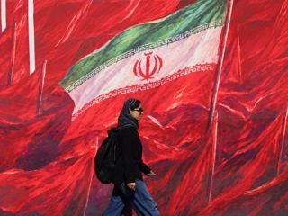 ایران: آمریکا در مذاکرات جدی نیست؛ کشتی در حال آتش‌سوزی در سواحل عراق