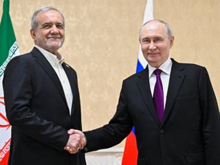 پوتین از حمایت روسیه برای پایان جنگ رهبری آمریکا علیه ایران خبر می‌دهد
