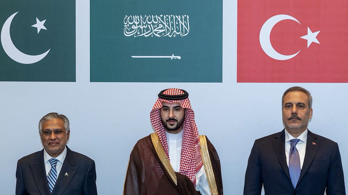 پاکستان و ترکیه تعهد حمایت نظامی از عربستان سعودی در جنگ با حوثی‌ها