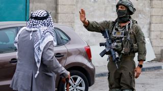 عملیات نظامی اسرائیل باعث خروج نزدیک به ۵ هزار فلسطینی از الخلیل شد