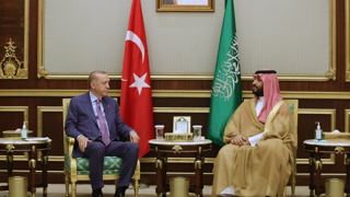 اردوغان در تماس با ولیعهد سعودی حملات حوثی‌ها را محکوم کرد