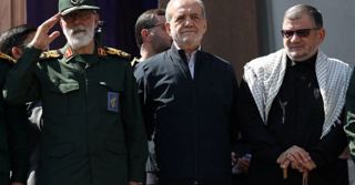 رئیس‌جمهور ایران گفت آمریکا باید تصمیم بگیرد جنگ ایران چه زمانی تمام شود