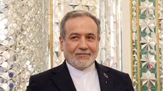 هواپیمای مرتبط با دولت امارات در تهران فرود می‌آید در میانه تشدید تنش‌های منطقه‌ای