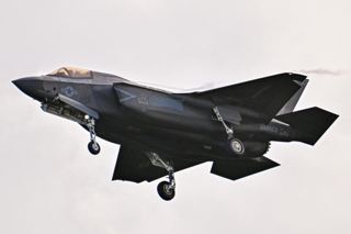 ایالات متحده ۴۸ جنگنده فوت‌اف F-35 را به عربستان سعودی می‌فروشد