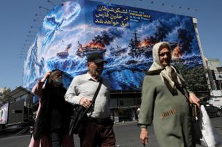 سربازان اسرائیلی انفجارهای خشونت‌آمیزی در نزدیکی خیم در جنوب لبنان انجام می‌دهند