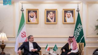 ایران در تماس وزرای خارجه پیشنهاد میانجیگری در مذاکرات عربستان و حوثی‌ها را مطرح کرد