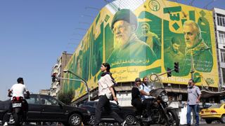 ترامپ رد ادعای تسهیل تحریم‌ها را اعلام کرد و ایران آمادگی گفتگو را اعلام کرد