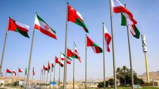 توافق موقت بین ایران و عمان برای عبور کشتی‌ها از تنگه هرمز